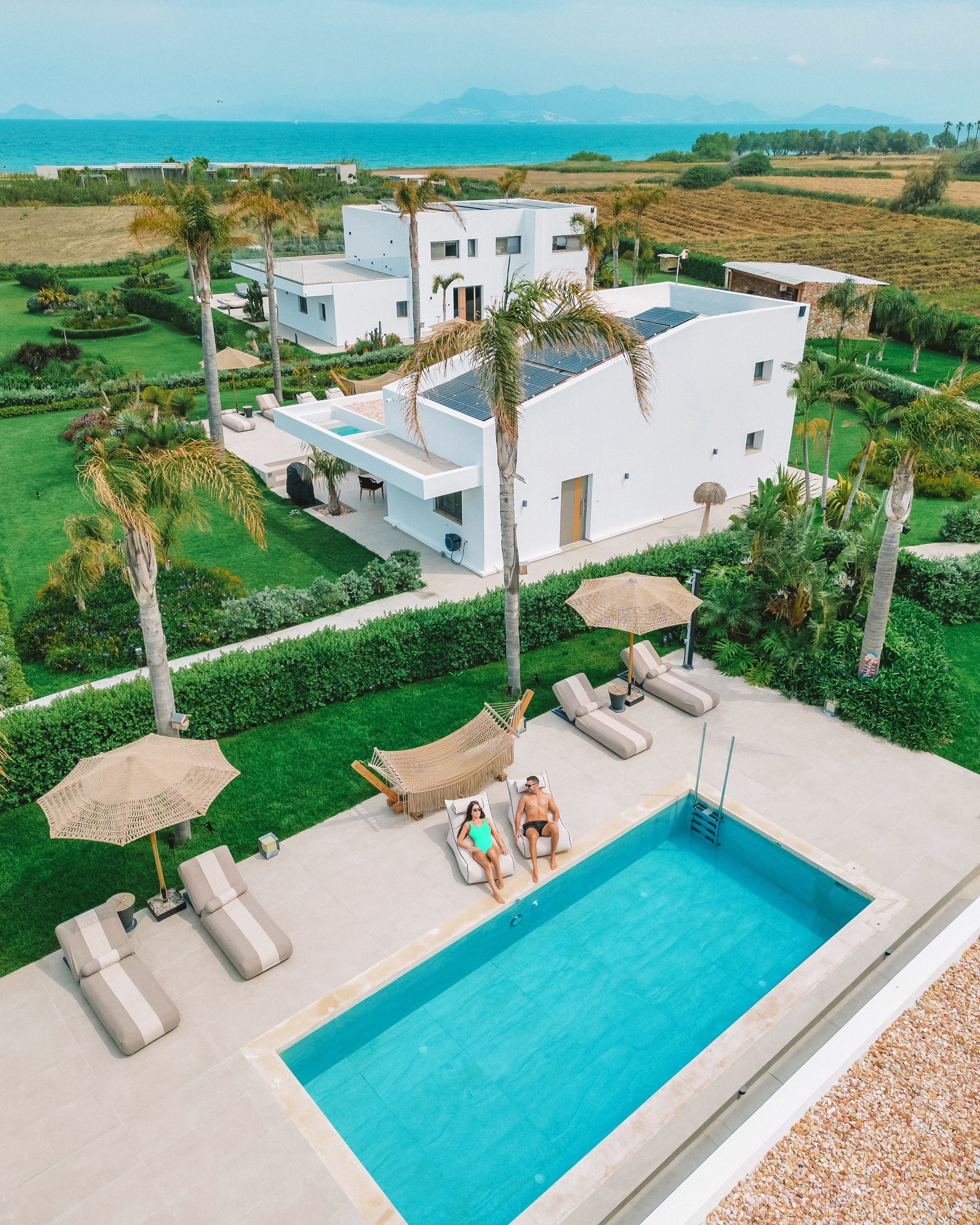 Book your wedding day in Taf Villas and Tera Venue